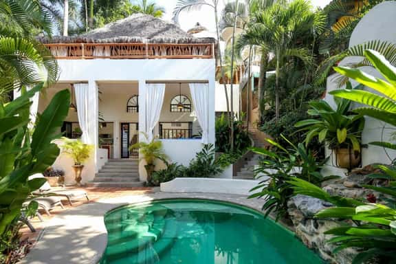Casa Sonrisa Tropical Oasis - Image 1