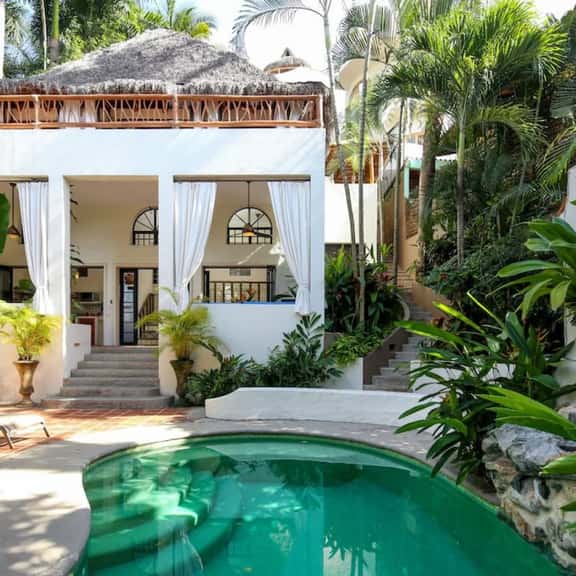 Casa Sonrisa Tropical Oasis - Image 1
